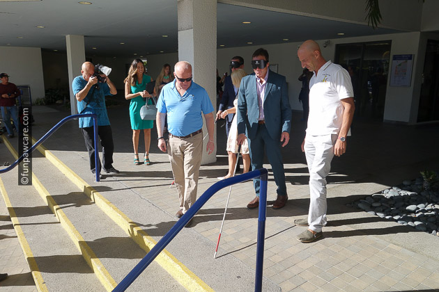 Steve Guttenberg, Russell Hartstein going down first flight of stairs blind.