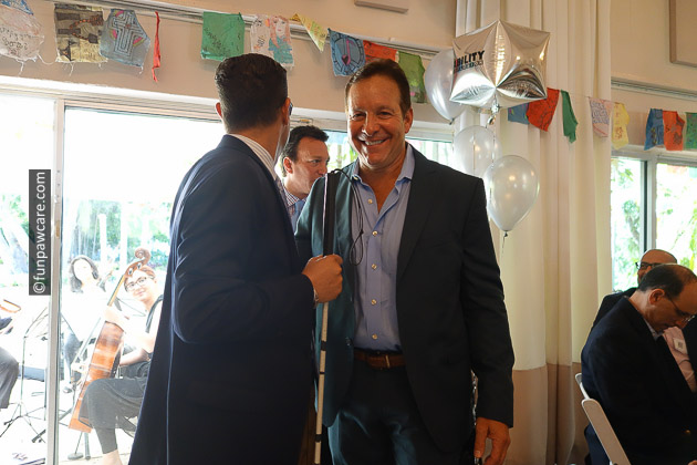 Steve Guttenberg laughing at david news jokes.